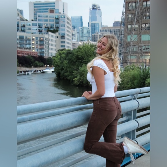 Meet your Posher, Erika - Picture 9 of 12